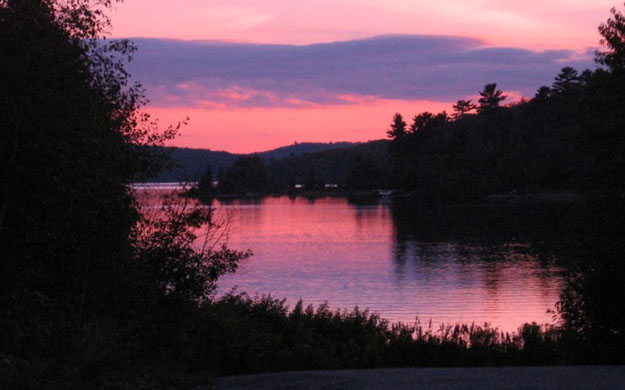 Beautiful sunset on Elliot Lake submitted by Karol Osmond