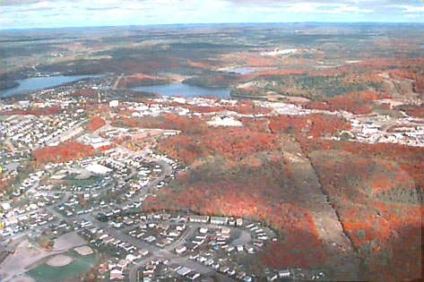 Arial view of the city of Elliot Lake in full Fall splendour