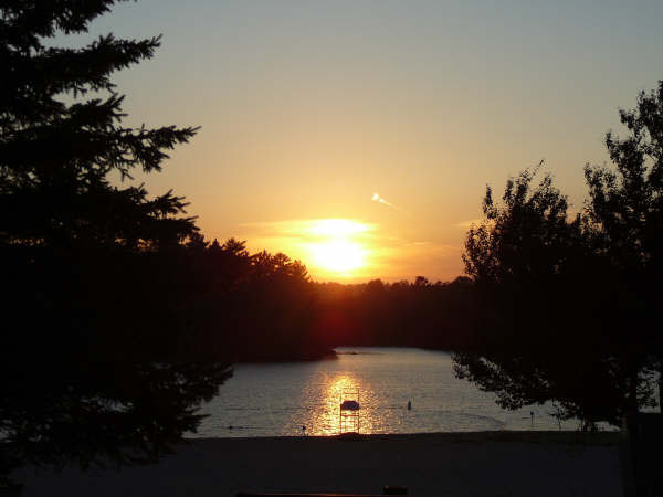 Beautiful sunset on Elliot Lake submitted by Cindy Hamilton