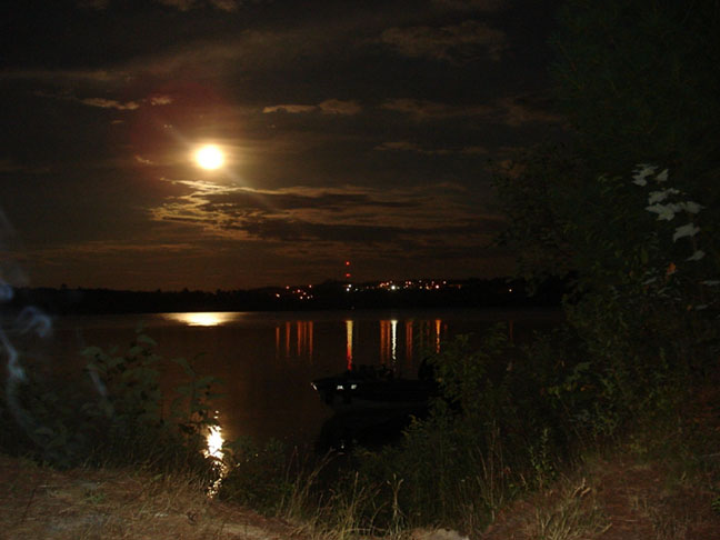 Beautiful shot of last month's full moon over Elliot Lake.  Photo by Al Menard.