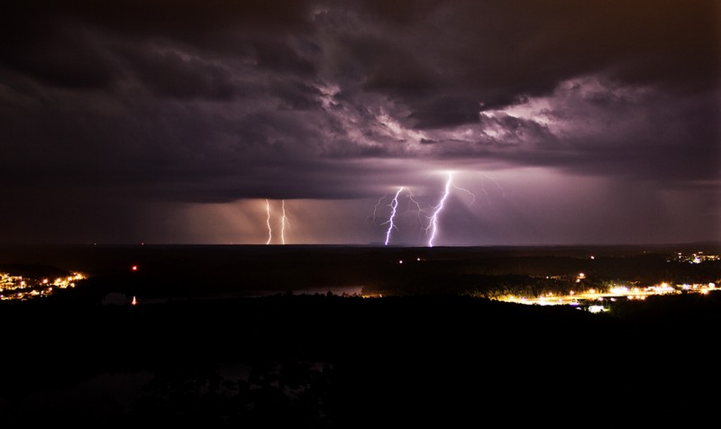 Lightning storm in Elliot Lake, photo by Adam Kearney